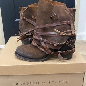Cairo boots Freebirs by Steven size 9